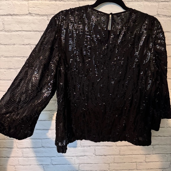 Like New, Elegant Black Sequin Women's Top - Picture 4 of 6